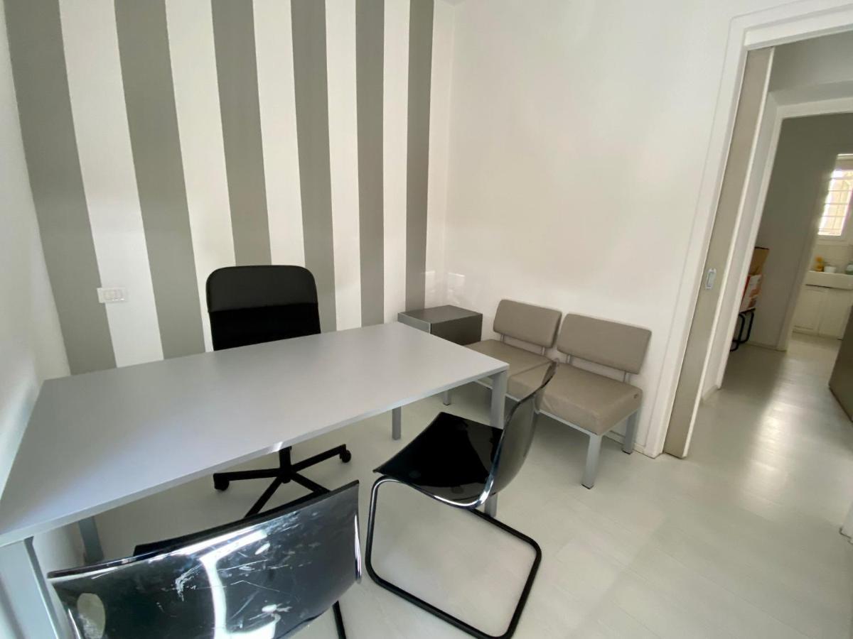 Apartment Frezza Business Office & Lounge *